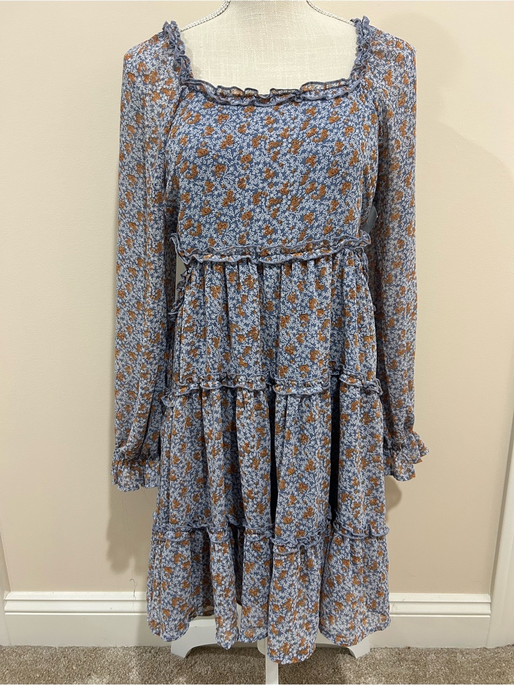 Blue Floral Tiered Long-Sleeve Women's Dress